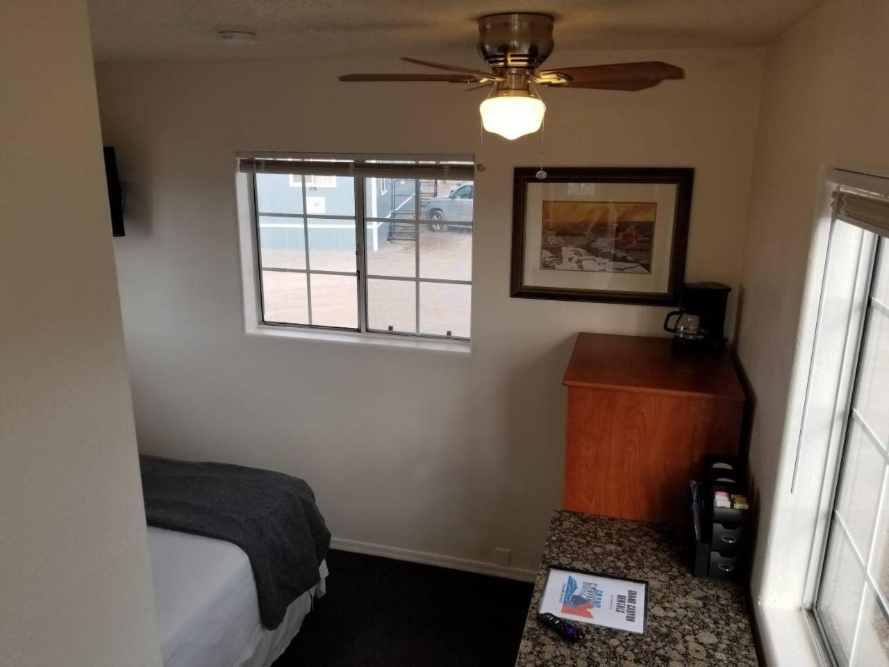 072B Affordable Retreat Nr South Rim Sleeps 4- No Kitchenette Villa Вал Екстериор снимка